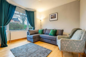Luxe Malone Villa South Belfast Entire House 3bedrooms